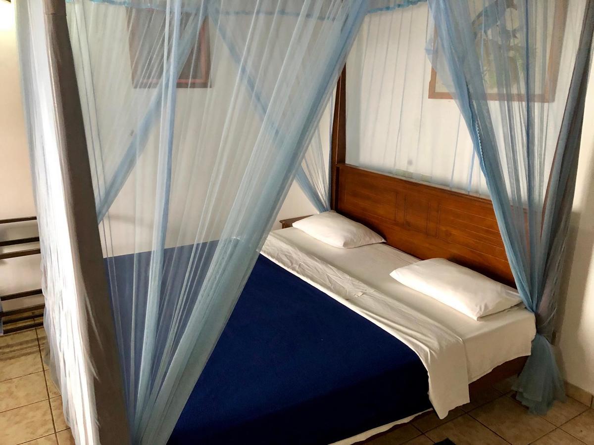 Ambiente Hotel Ела Екстериор снимка